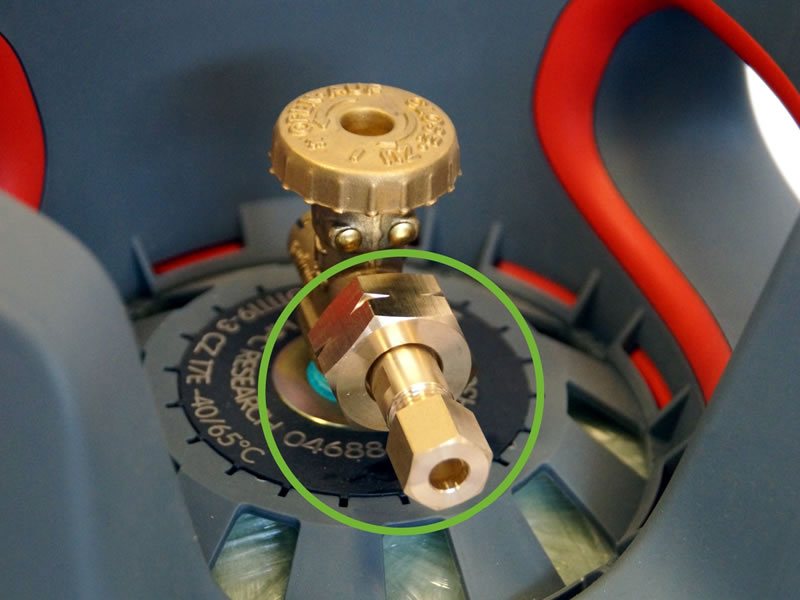 CONNECTOR 21,8 X 1/14  WITH 8 MM COOPER PIPE