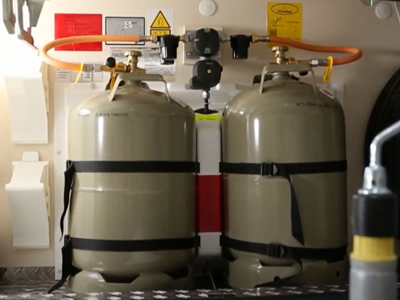 Truma DuoControl CS gas pressure regulator vertical 2 x G.36 -> 10 or 8 mm